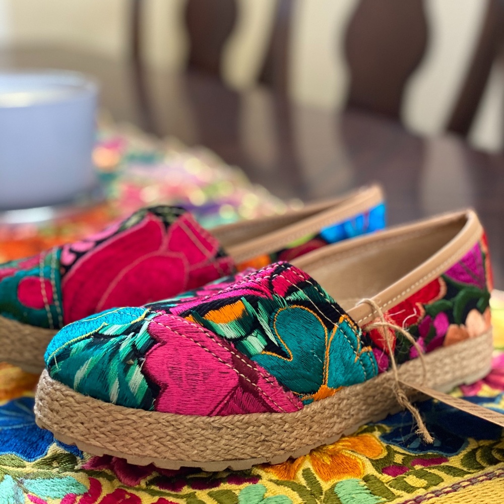 100% handcrafted shoes (one of a kind)